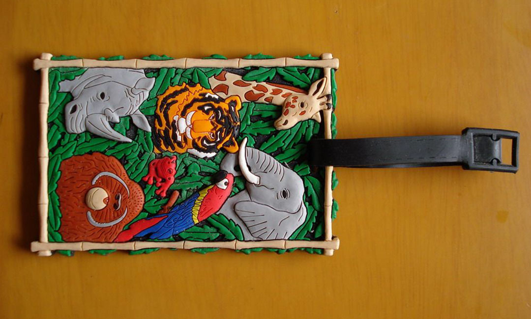 沙坪坝博尼箱包CMS网站开发案例